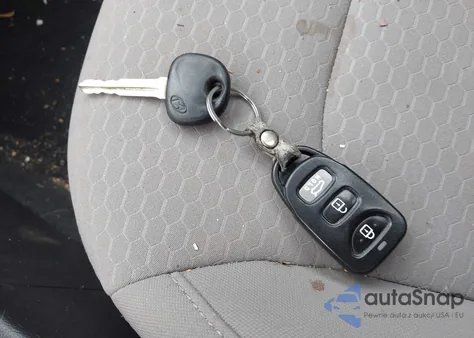 2020 Hyundai Elantra Se from USA, damaged, VIN 5NPD74LF2LH513049